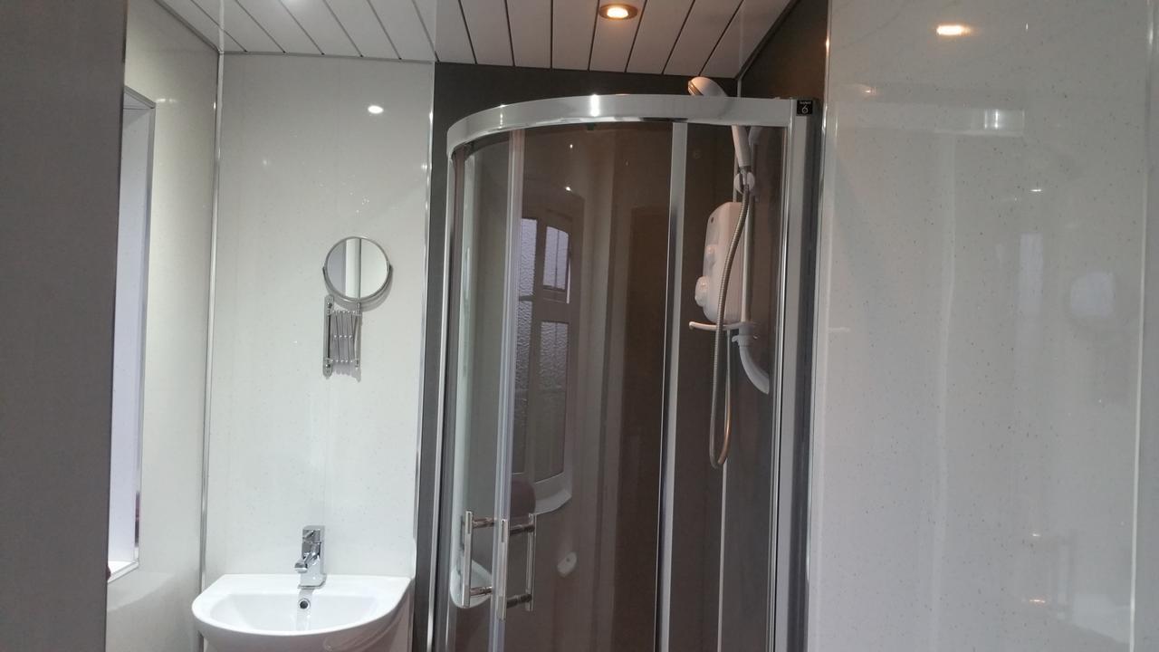 Tower Hill House Basingstoke Hotel Ngoại thất bức ảnh